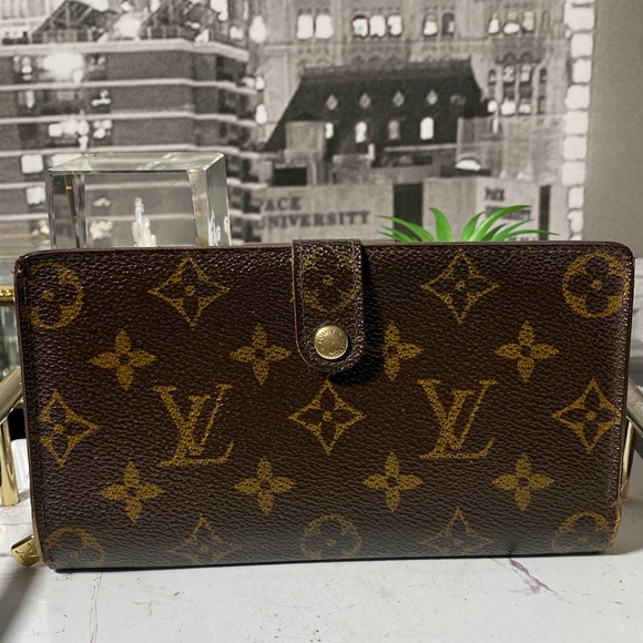 Authentic Louis Vuitton Monogram Long French Kisslock Wallet - Picture 5 of 16